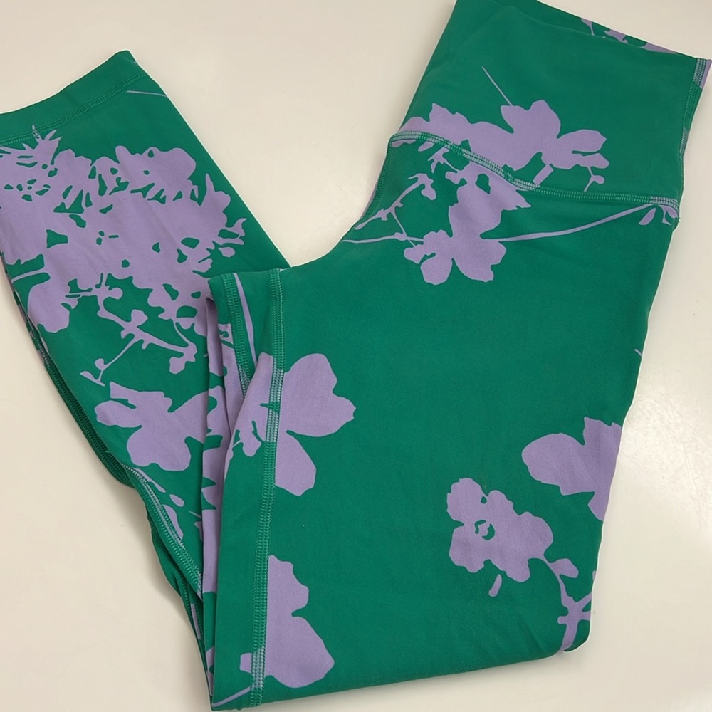 Lululemon align high rise crop 23" blossom lilac Kelly green.